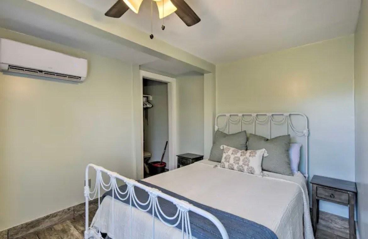 141 Kraft Ave #B - Photo 3 of 13