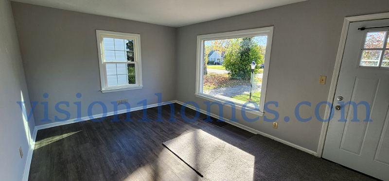 2076 W Wayne St - Photo 3 of 22