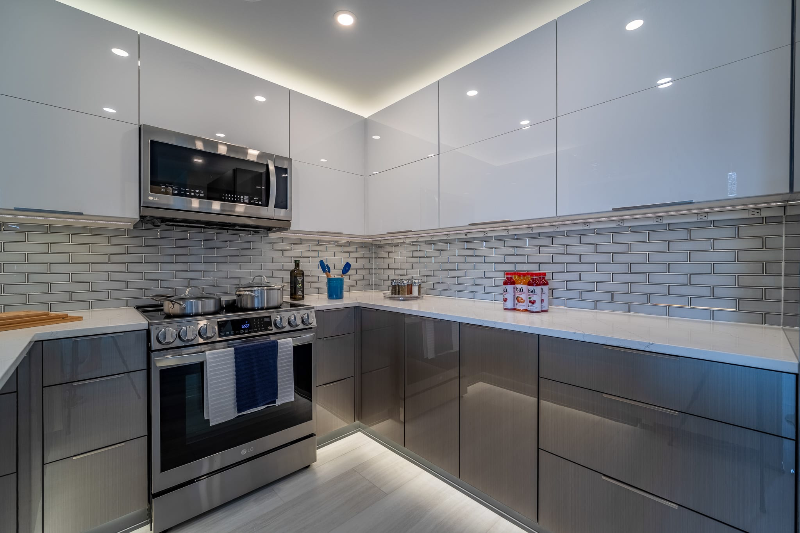 105 120th St - Photo 7 of 19