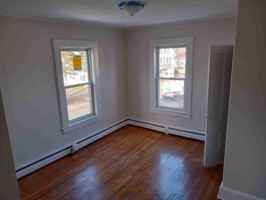 featured image of 94 Midland St #2