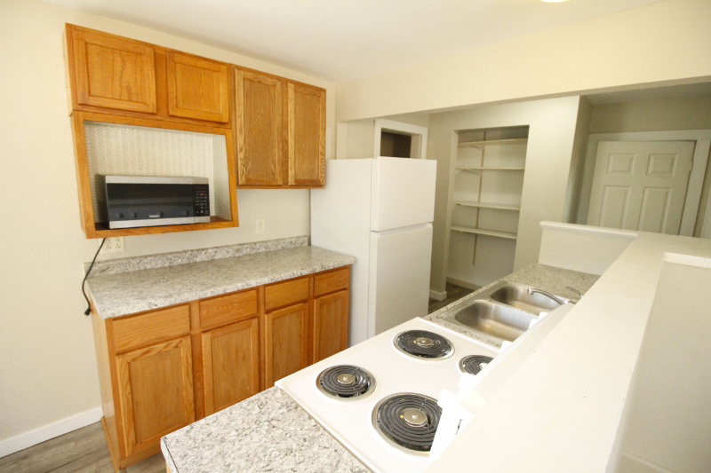 49 E Hudson St - Photo 6 of 10