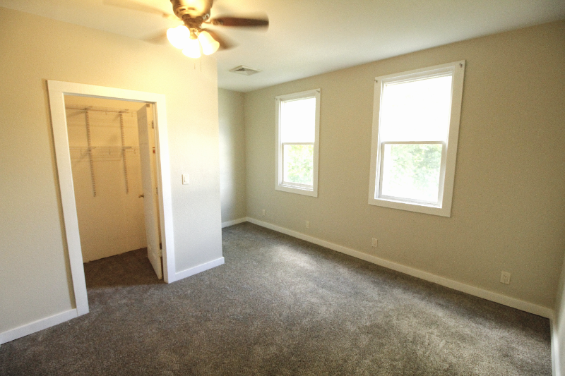 49 E Hudson St - Photo 7 of 10