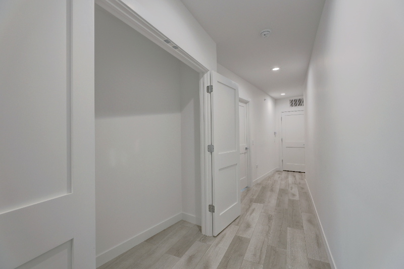 8110 Lincoln Ave #3E - Photo 4 of 12