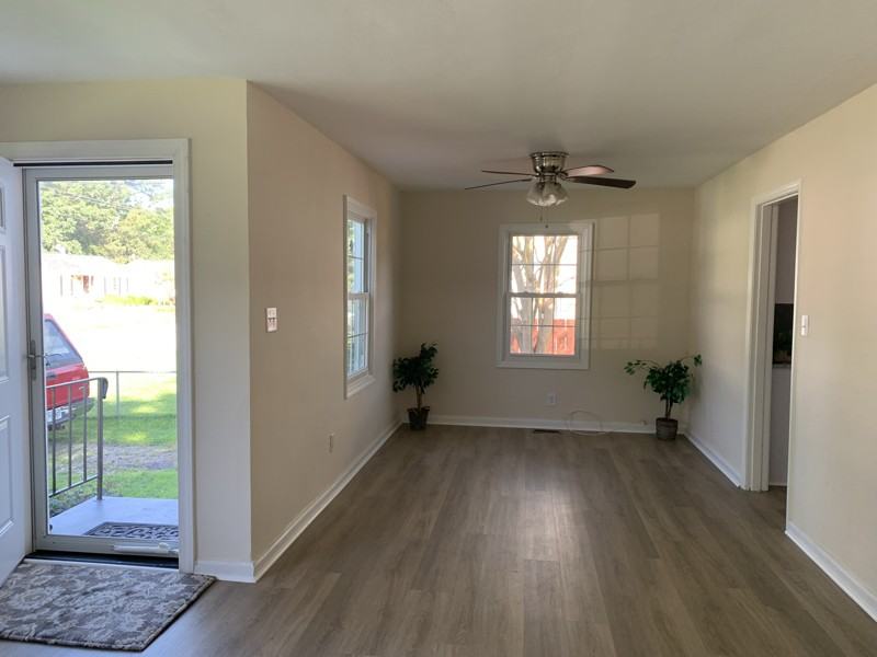 631 Willow Dr - Photo 3 of 36