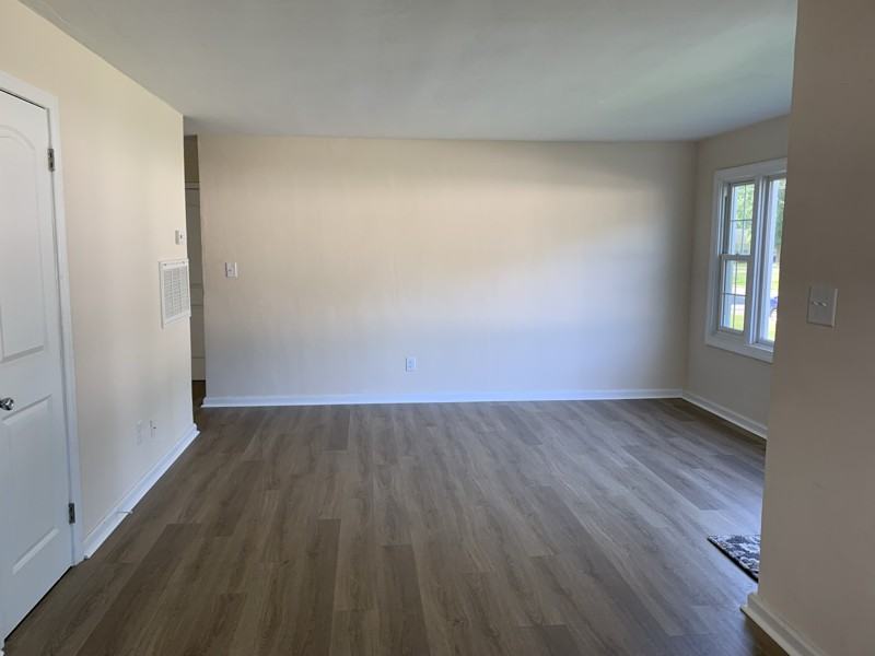 631 Willow Dr - Photo 4 of 36