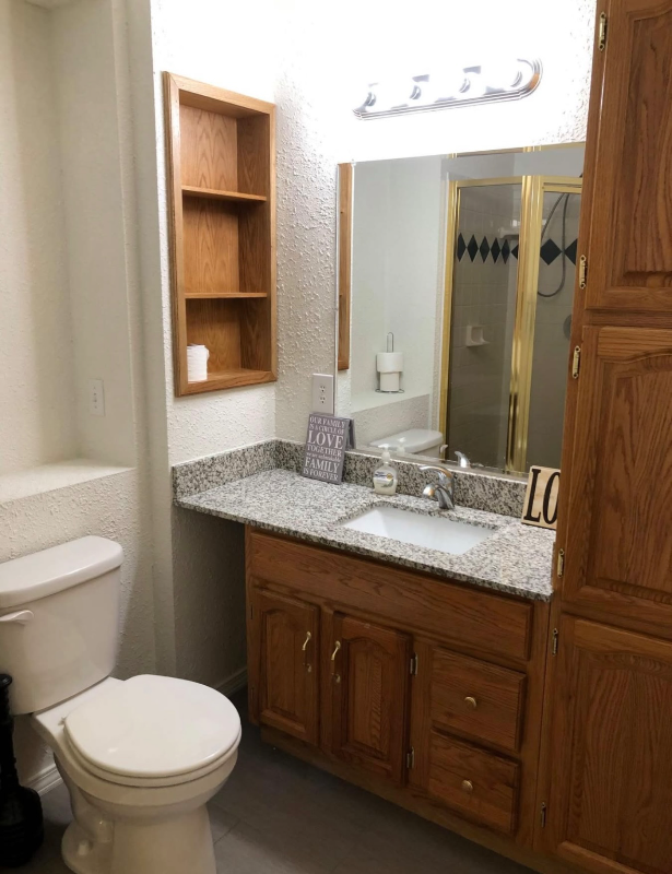 2325 Royal Palm Dr #1 - Photo 6 of 7