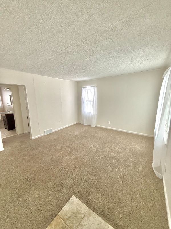 18288 Deering St - Photo 2 of 20
