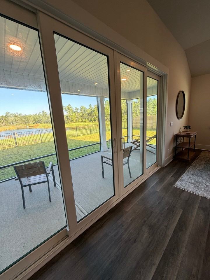 5093 Roundhead Dr - Photo 3 of 16