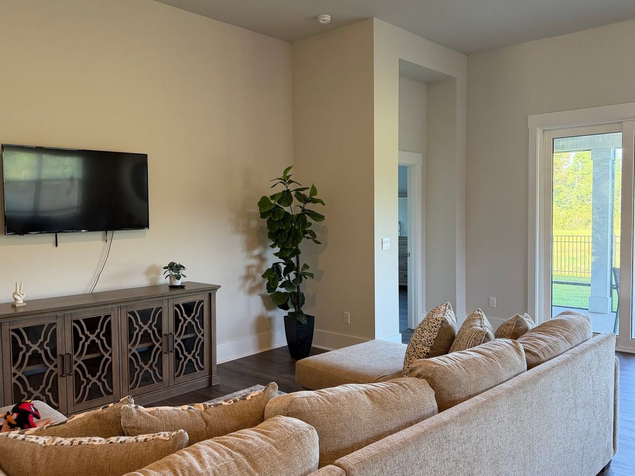 5093 Roundhead Dr - Photo 6 of 16