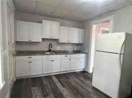 featured image of 443 Flint St