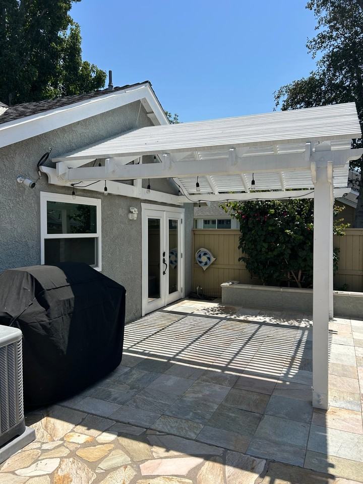 21 Windjammer - Photo 2 of 12