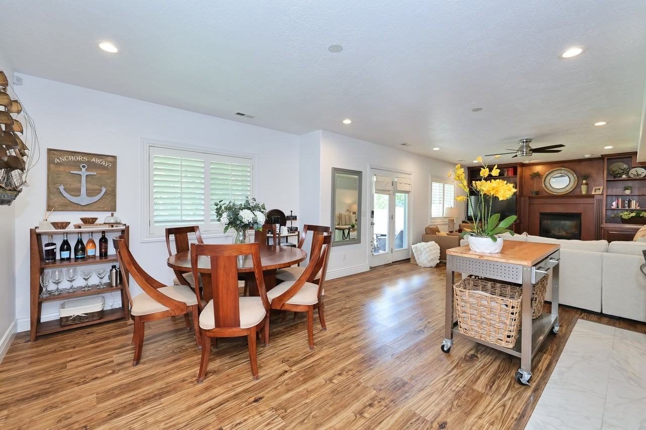 995 E Mobina Ct - Photo 3 of 31