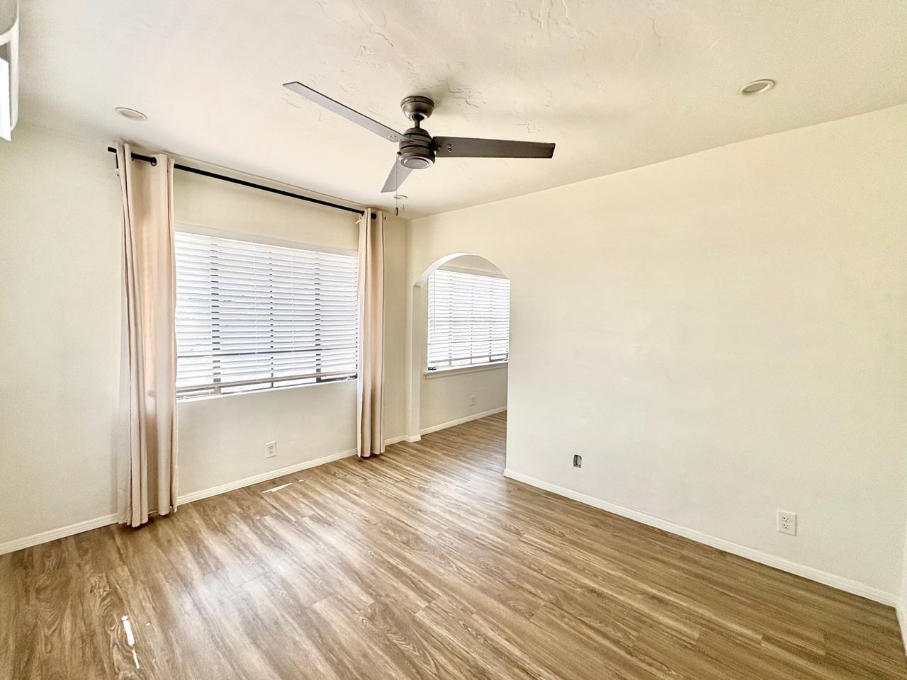 1530 E Diamond St #4 - Photo 4 of 16
