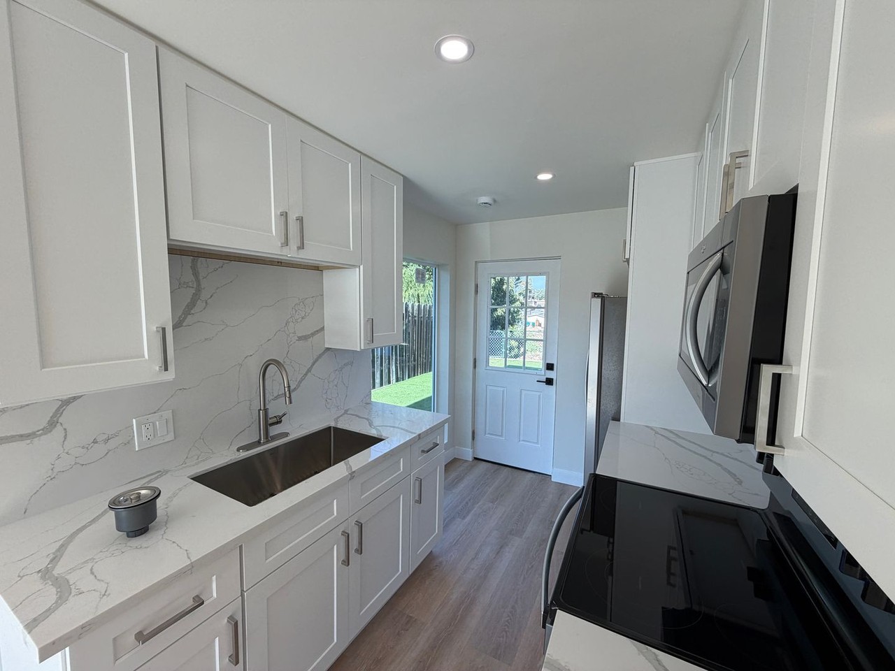 5165 Ewing St - Photo 7 of 20