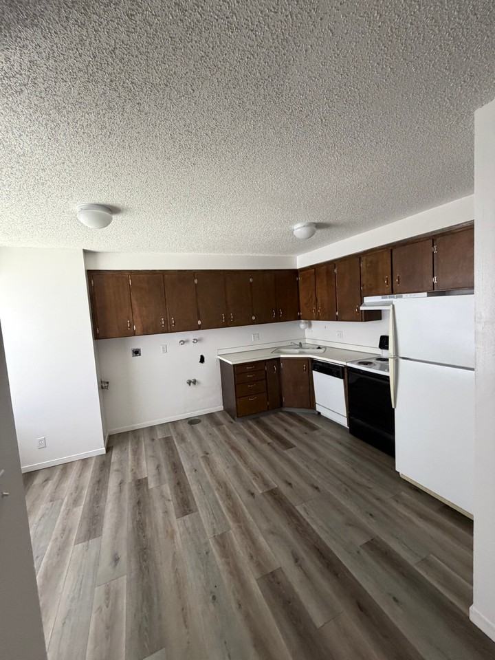 770 En #770N275E - Photo 5 of 6