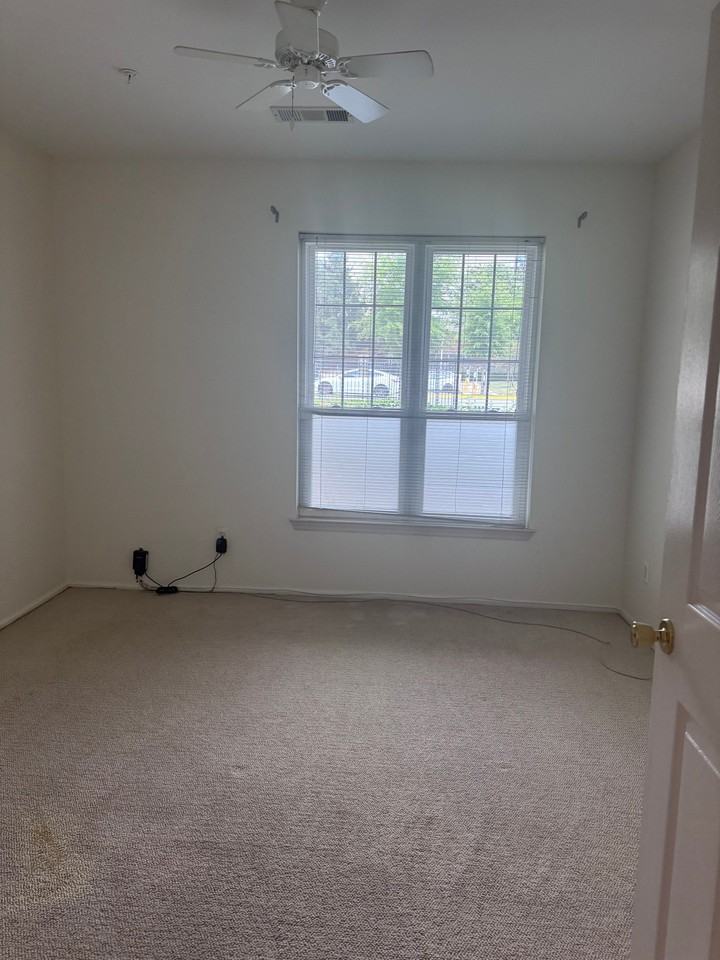 1601 Spring Gate Dr #1101 - Photo 4 of 6