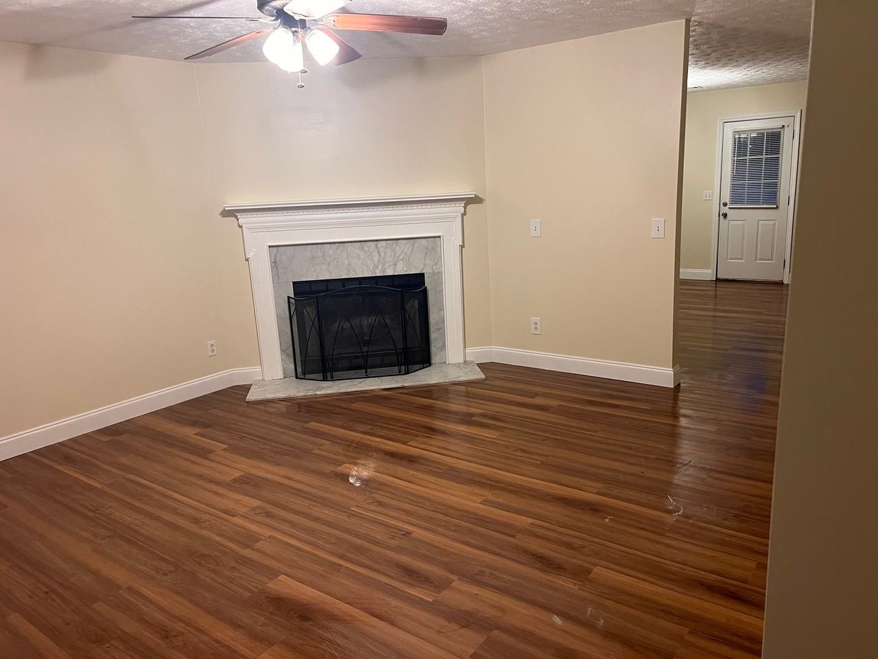 5115 Twin Oaks Ln - Photo 6 of 40