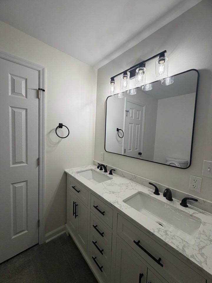 4614 Avenue I - Photo 4 of 17