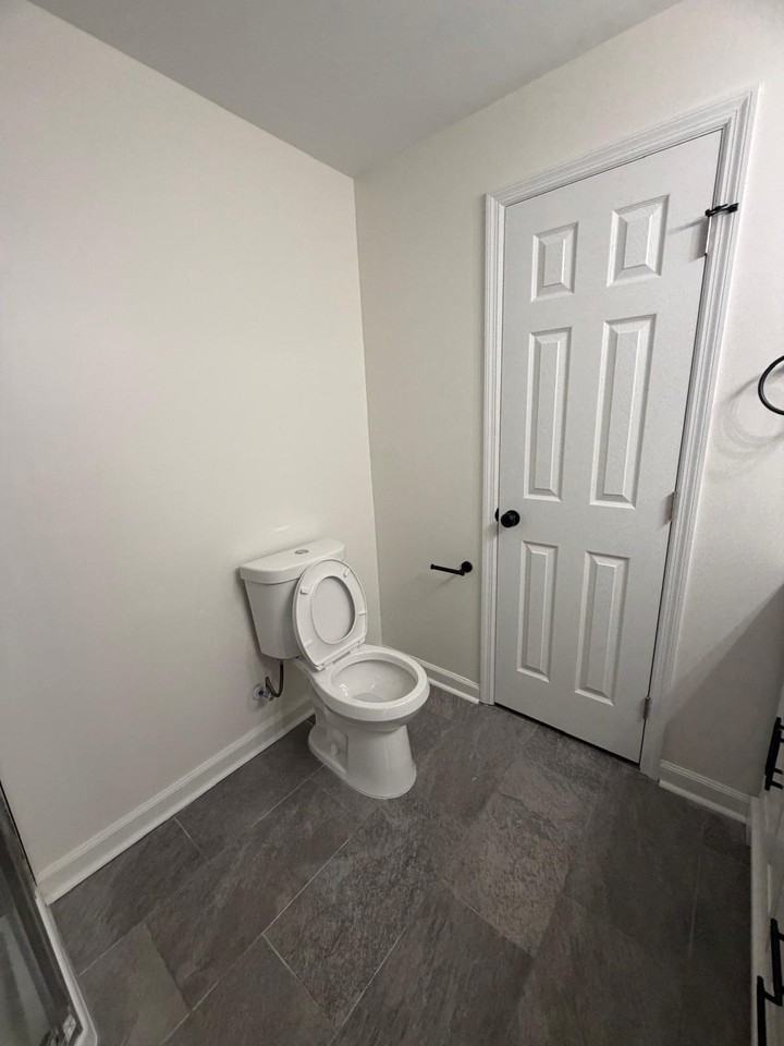 4614 Avenue I - Photo 5 of 17