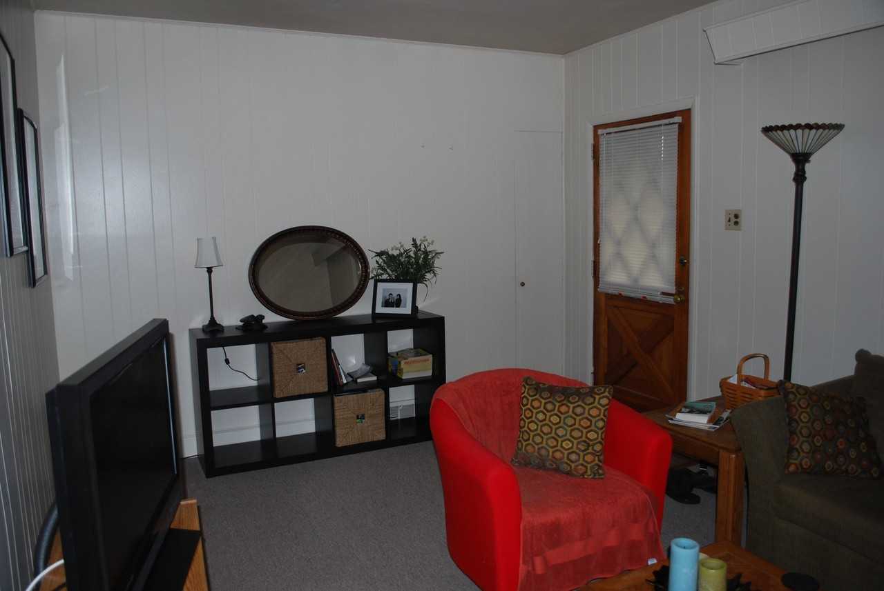 820 Bridge St #1 - Photo 2 of 15