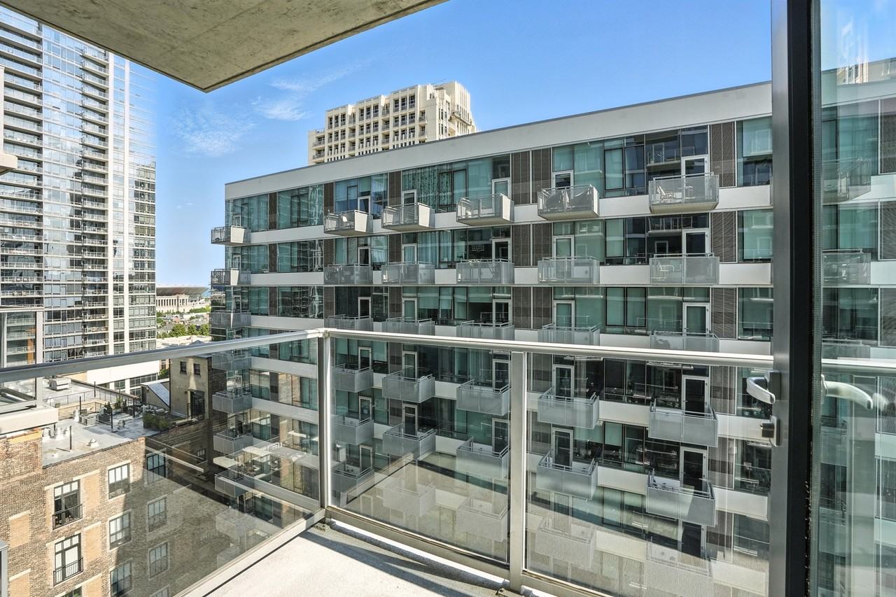 1335 S Wabash Ave - Photo 4 of 15