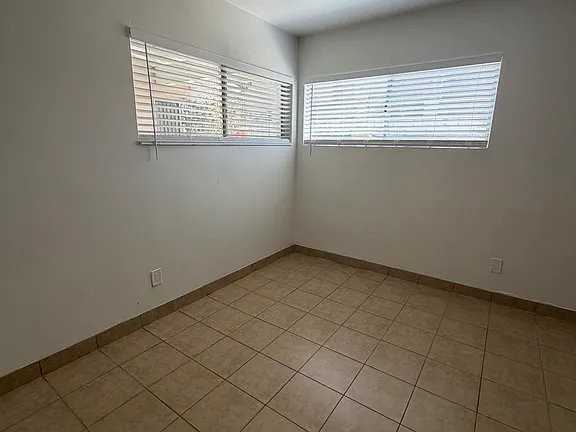 5841 Western Ave #G - Photo 5 of 7