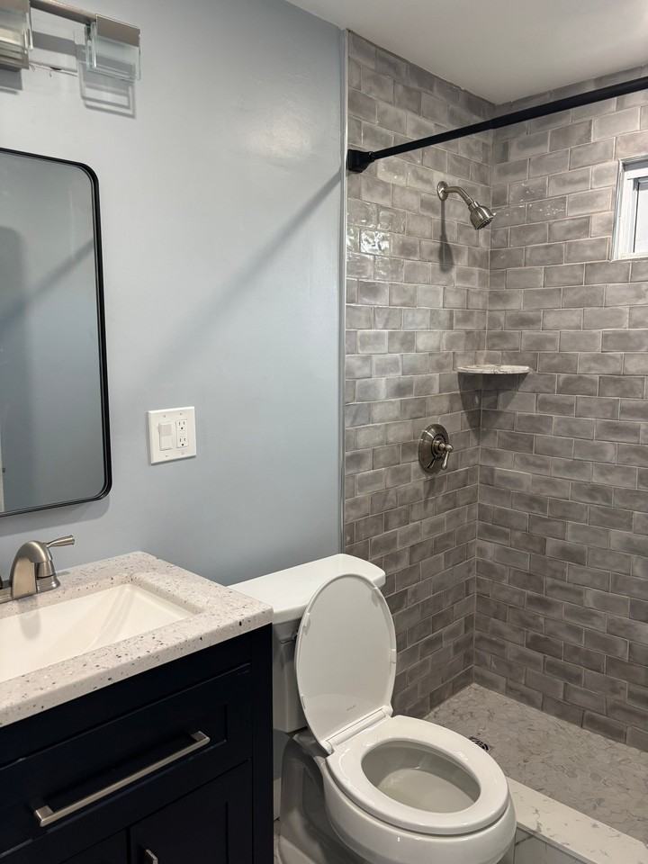 240 Washington St #3 - Photo 5 of 8