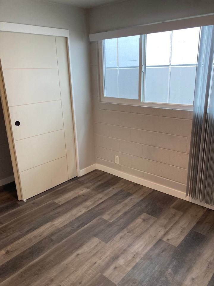 219 Queen Anne Ave N #219 - Photo 6 of 20