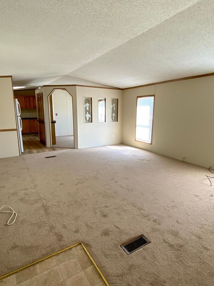 2242 S Sheeran Dr #572 - Photo 3 of 10