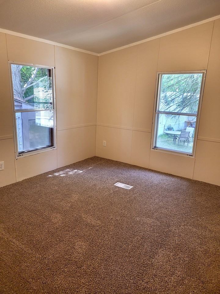 2013 Lovell Ct #130 - Photo 7 of 13
