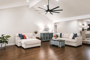 featured image of 7803 S Urbana Ave
