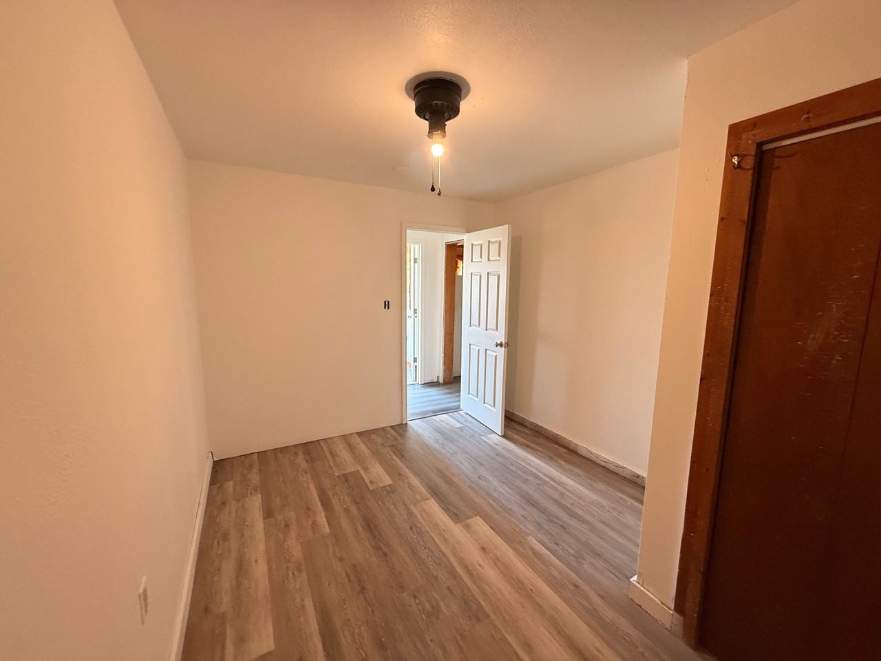4900 E Highland Dr - Photo 5 of 10