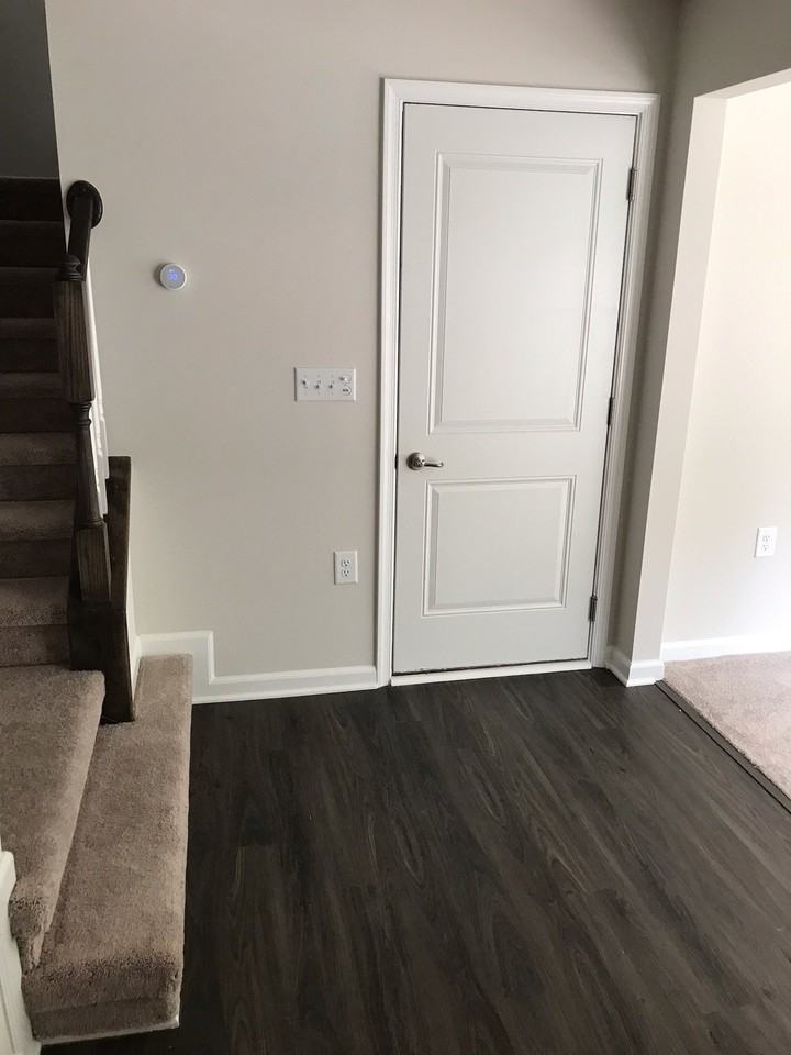 1123 Kentlands Dr - Photo 2 of 20