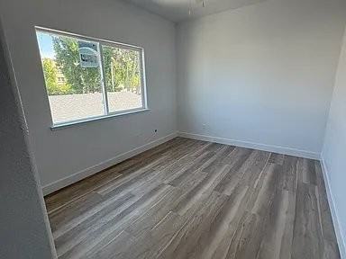 414 E Fremont St - Photo 4 of 19
