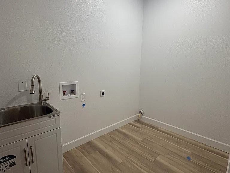 414 E Fremont St - Photo 6 of 19