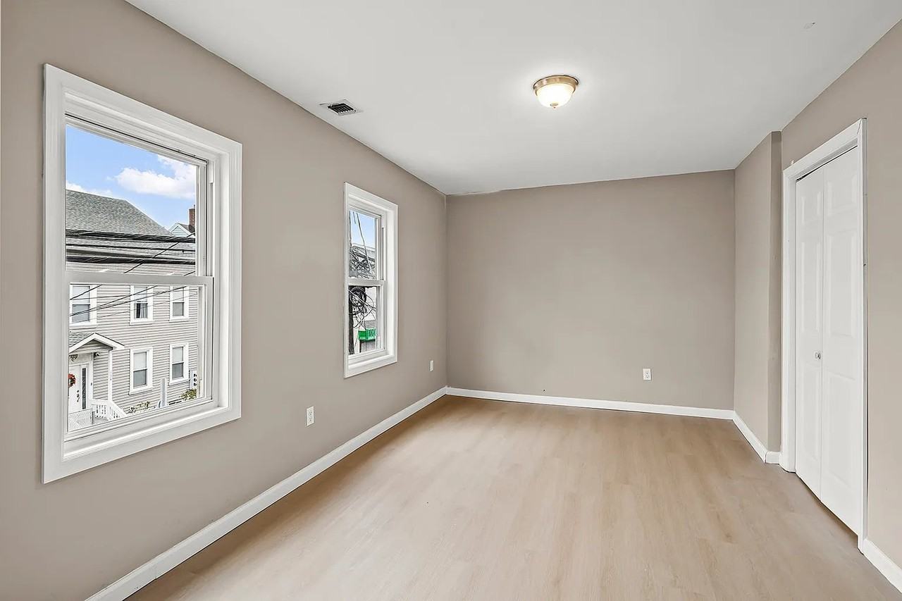 113 E Main St #2 - Photo 7 of 12
