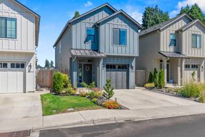 featured image of 10001 Ne 44th Ct