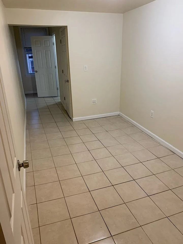 83 Market St #9 - Photo 3 of 7