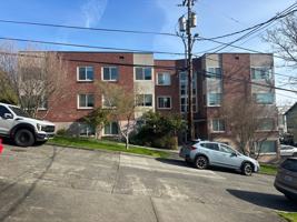 featured image of 2500 E Denny Way