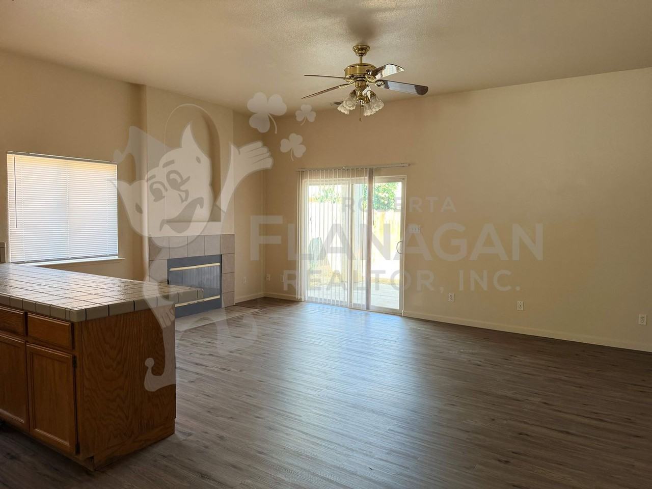 2974 Westminster Ct - Photo 3 of 17