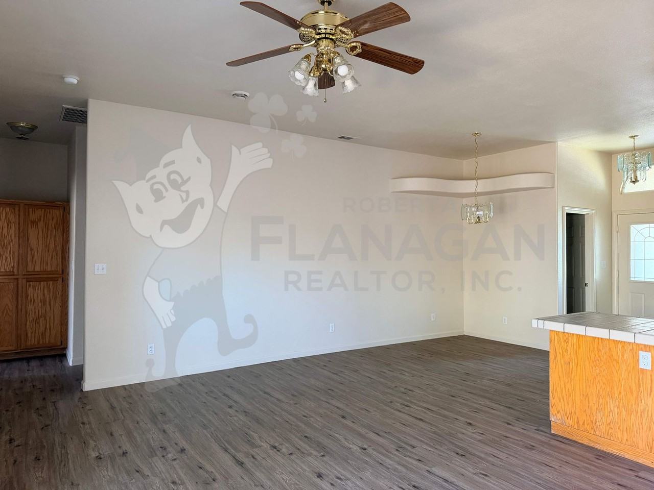 2974 Westminster Ct - Photo 4 of 17