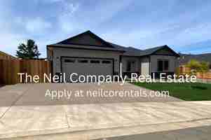 featured image of 909 Durham Ave