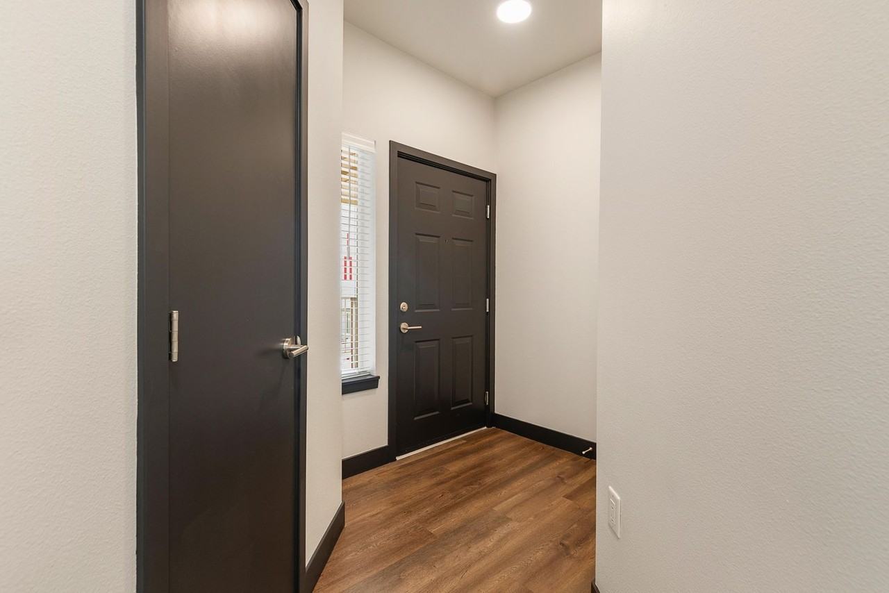 St. Theodore Apartments on Roosevelt! - Photo 7 of 41