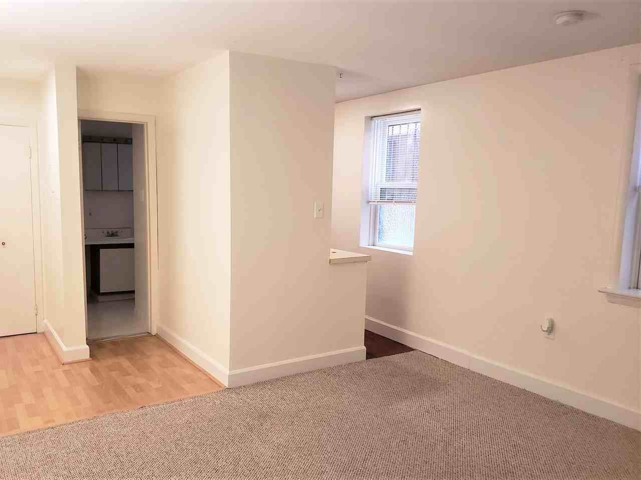 333 2nd St Ne #1 - Photo 3 of 9