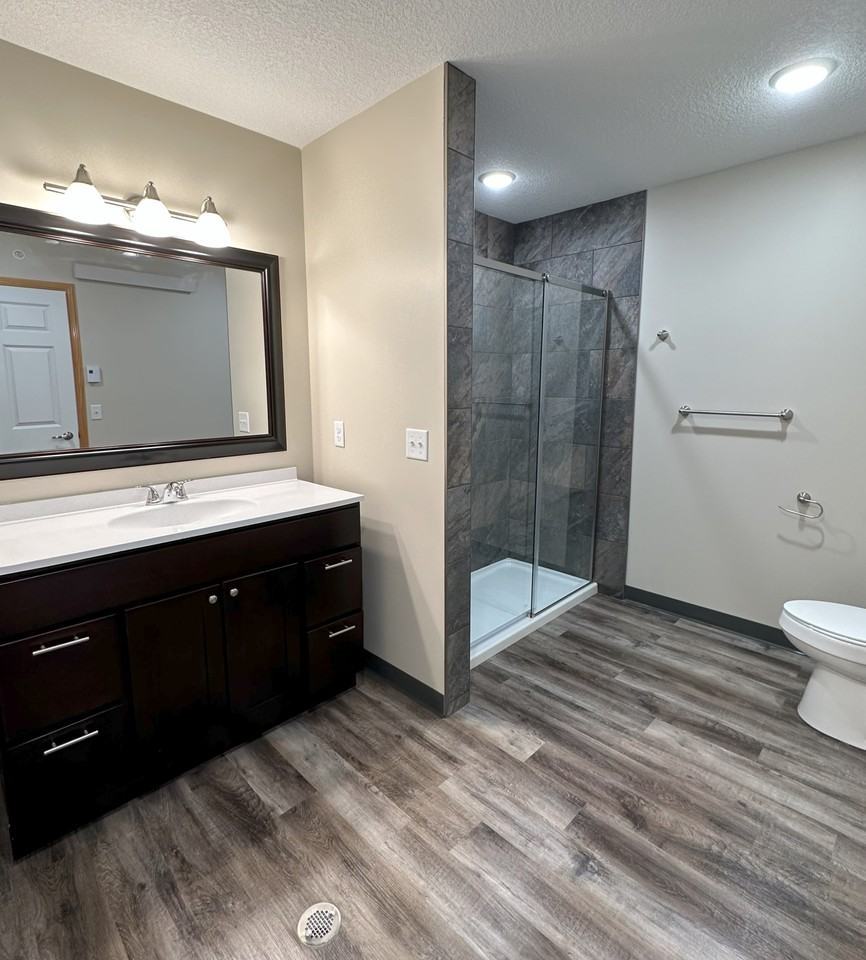 202 3rd Avenue S.E. - 6 #6 - Photo 5 of 10