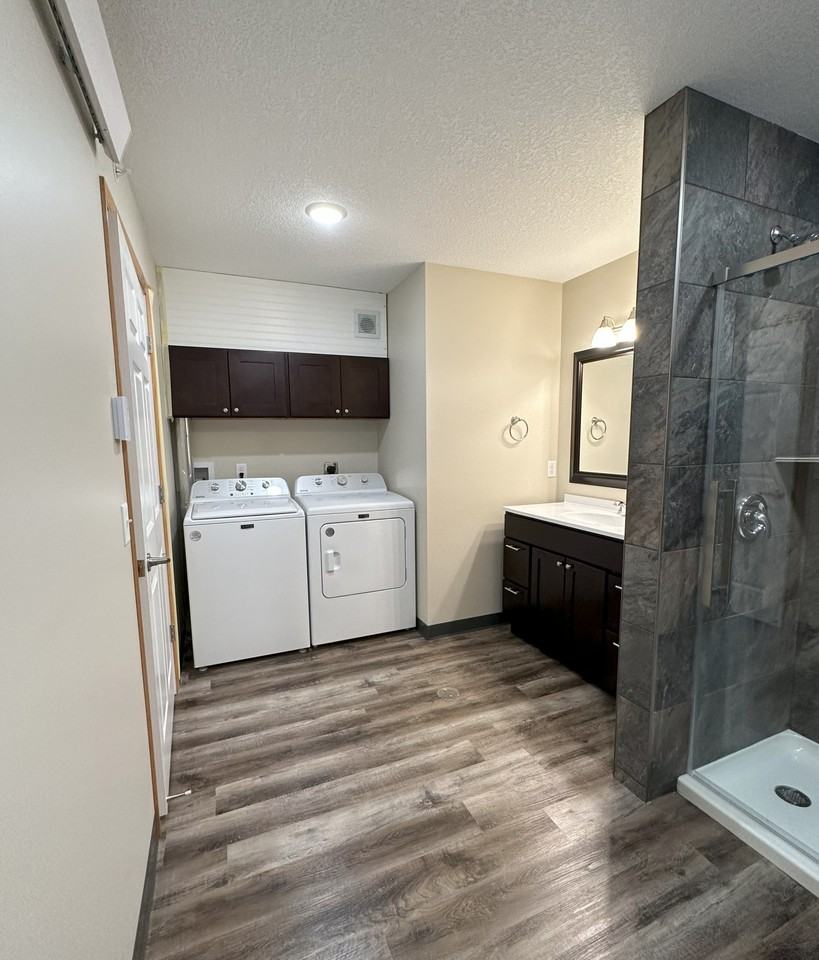 202 3rd Avenue S.E. - 6 #6 - Photo 6 of 10