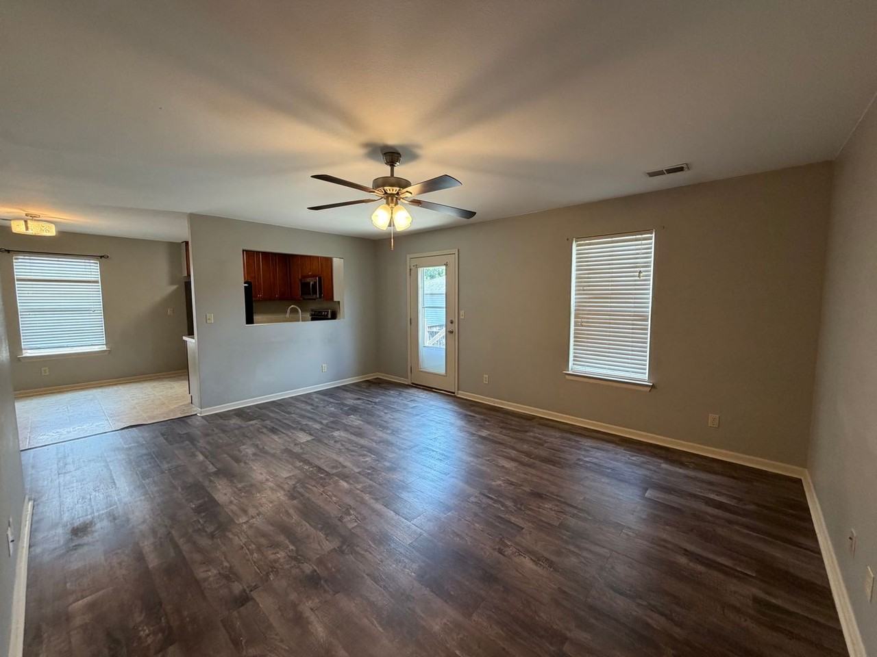 16258 Hailey Ln - Photo 4 of 29