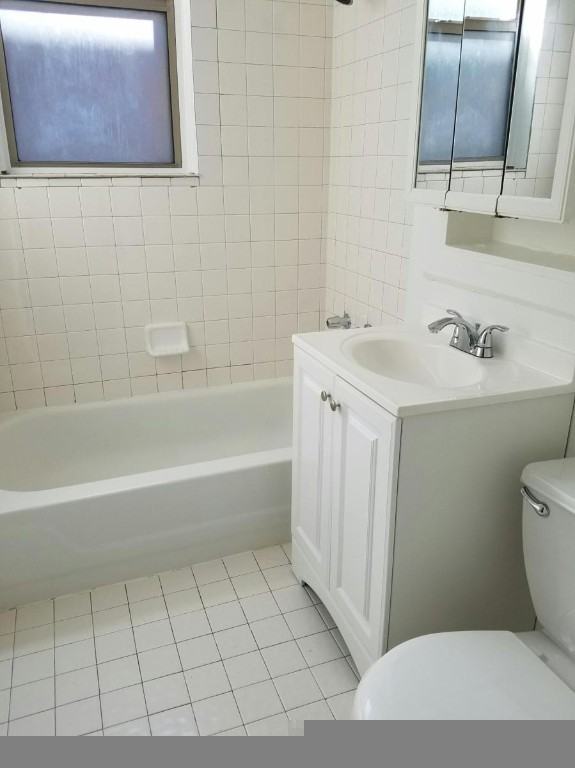 1361 W Estes Ave #65-2O - Photo 7 of 7