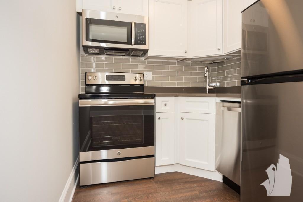 817 W Lakeside Pl #708 - Photo 5 of 9