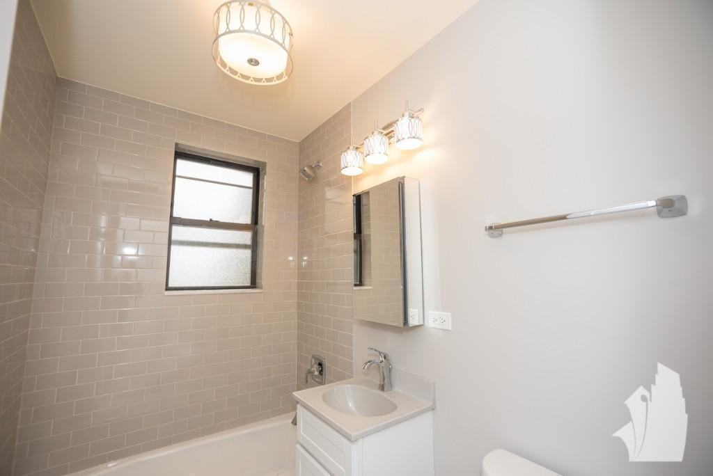 817 W Lakeside Pl #708 - Photo 6 of 9